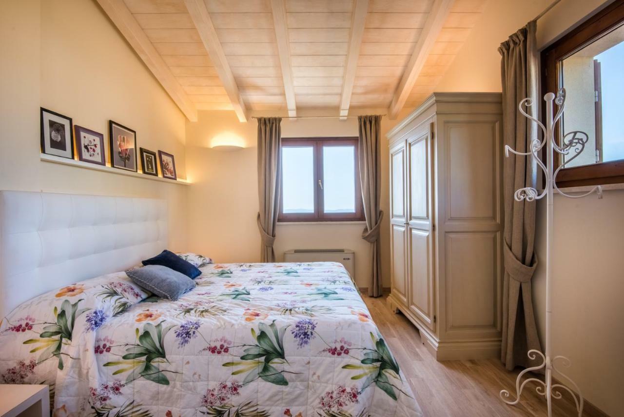 Casa Vacanze Squarcialupi Castellina in Chianti Eksteriør bilde