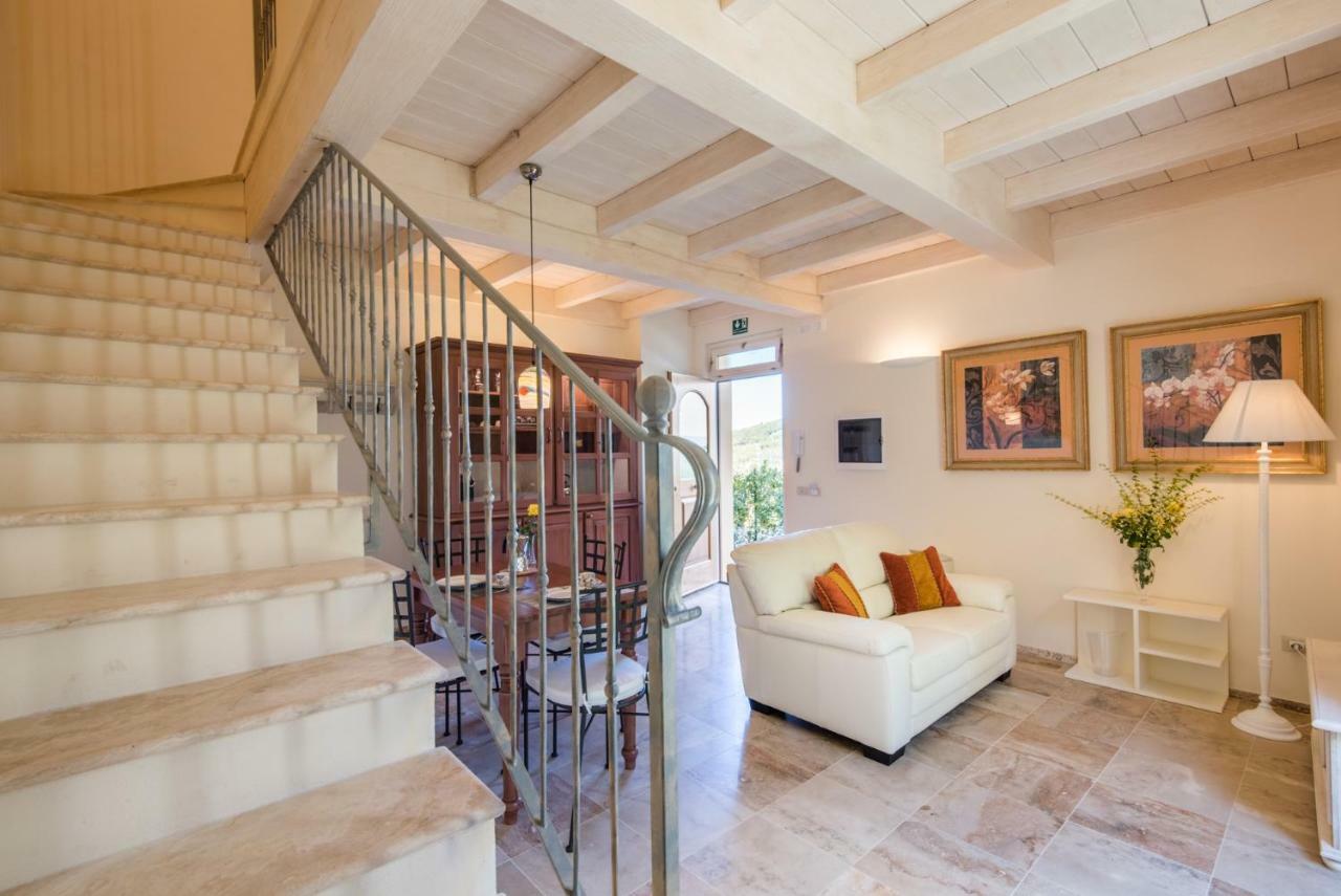 Casa Vacanze Squarcialupi Castellina in Chianti Eksteriør bilde
