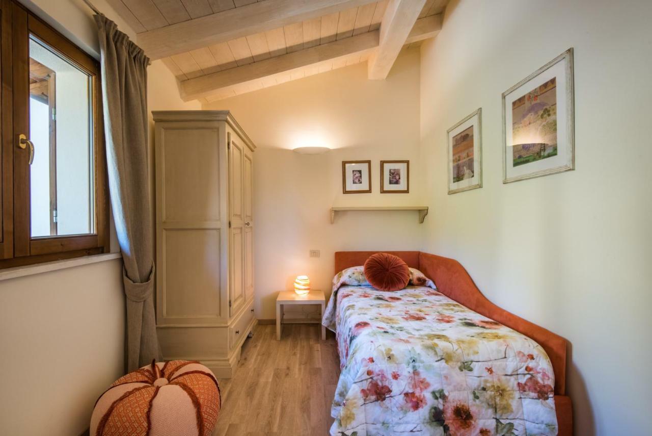 Casa Vacanze Squarcialupi Castellina in Chianti Eksteriør bilde