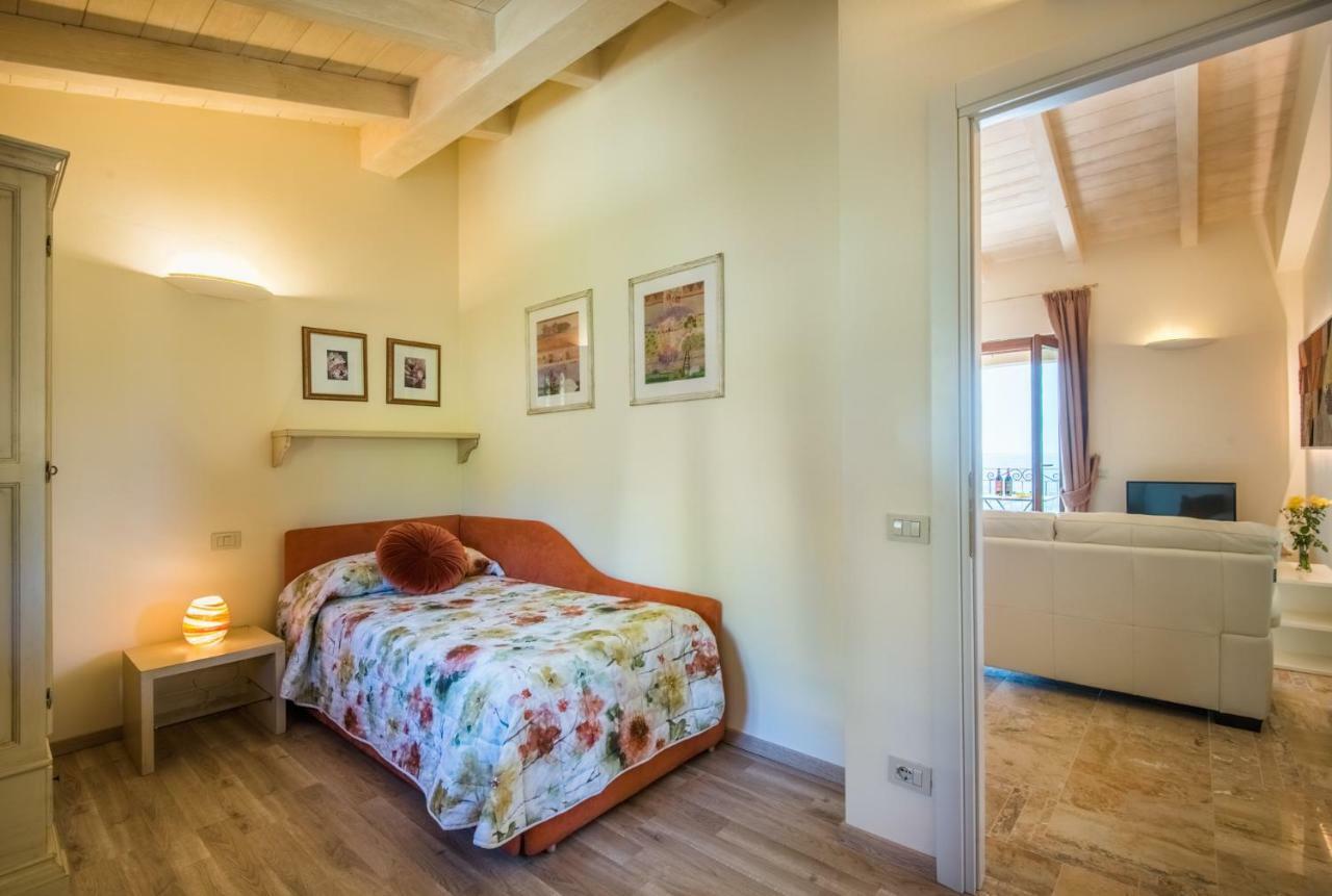 Casa Vacanze Squarcialupi Castellina in Chianti Eksteriør bilde